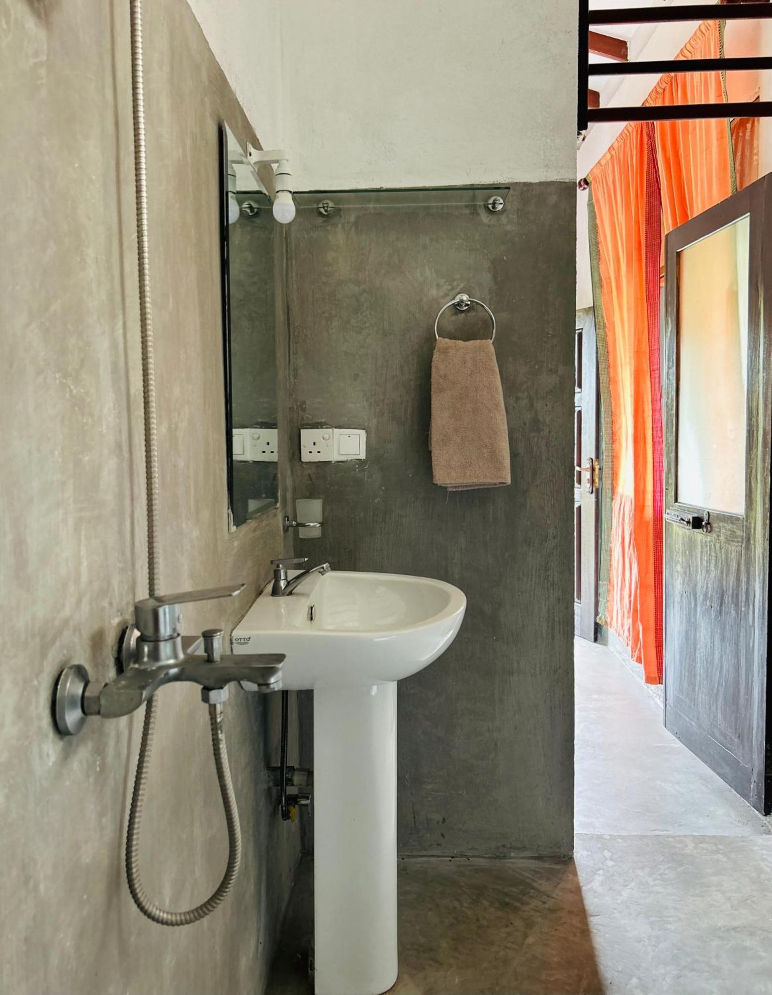 Hotel One Bhakthi Ahangama Exterior foto